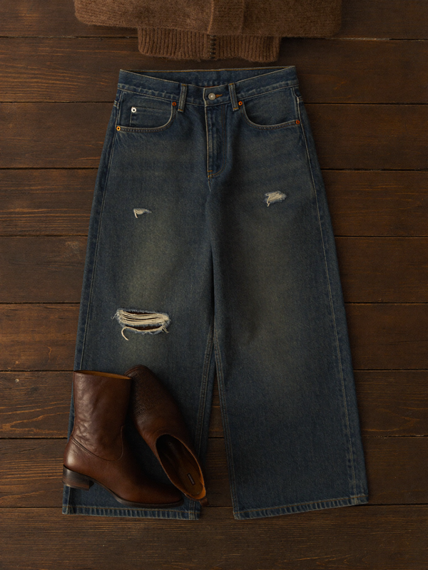 Wide-Leg Jeans