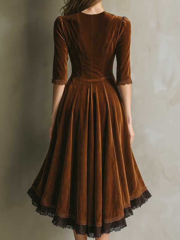Vintage Kleid in Midi-Länge aus Samt mit Spitzen und Dreiviertelärmeln