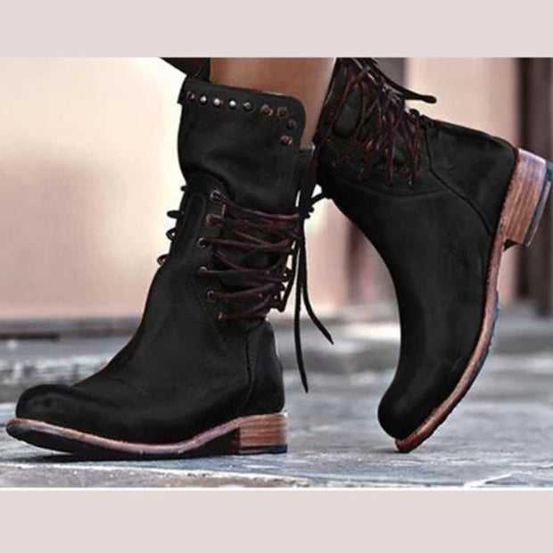 Retro-Britischer Stil Nieten-Schnürstiefel bis zur Mitte der Wade im modernen Stil