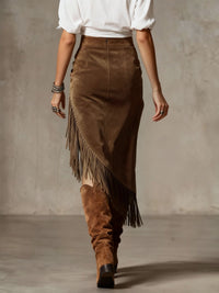 Retro Western Stil Unregelmäßig Gestalteter Wildlederrock mit Fransen im modernen Stil