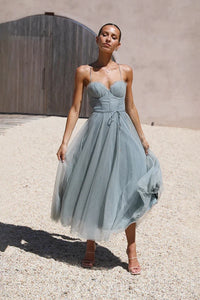 Diana Kleid in Midi-Länge - Salbeigrün