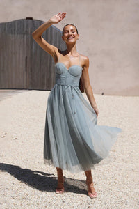 Diana Kleid in Midi-Länge - Salbeigrün