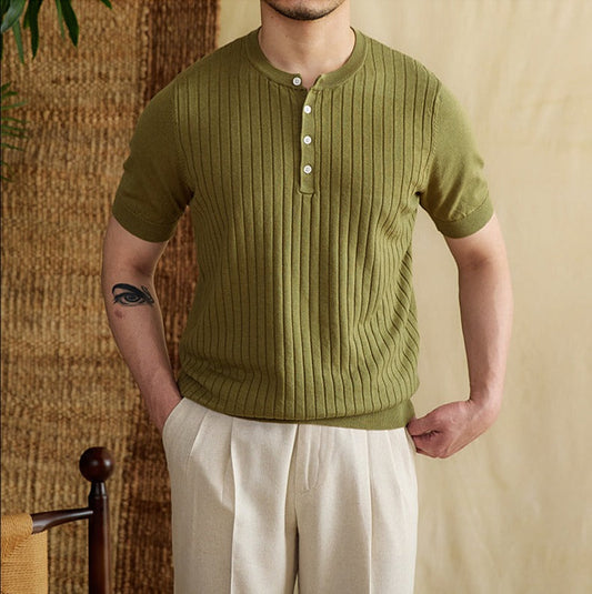 T-Shirt mit Rippstruktur, Henley-Ausschnitt und Faltenstruktur