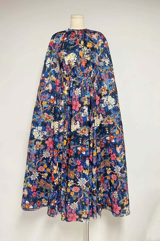 Nola Maxikleid mit Rundhals und Cape-Ärmeln