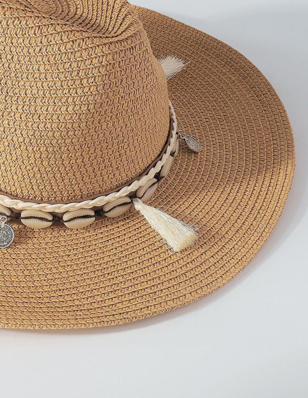 Strohhut mit Muschel-Quasten im modernen Stil
