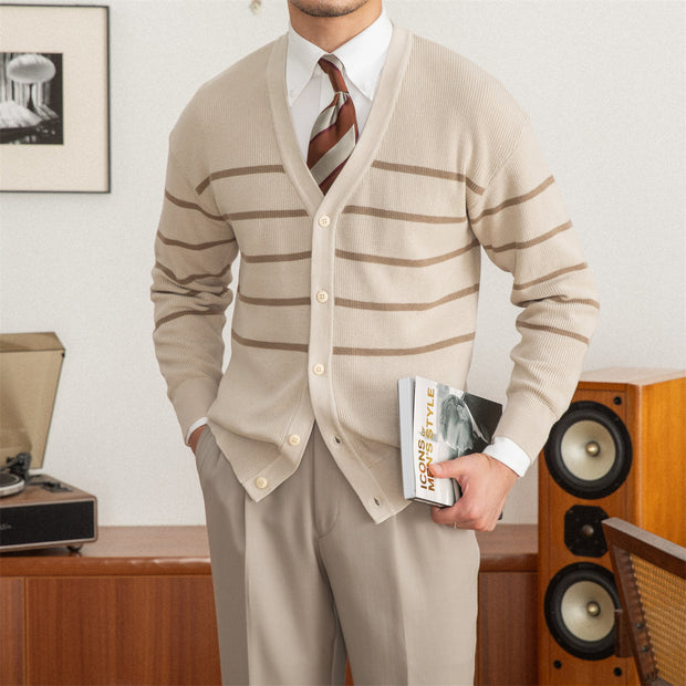 Strickjacke aus Wollmischung mit Streifenmuster