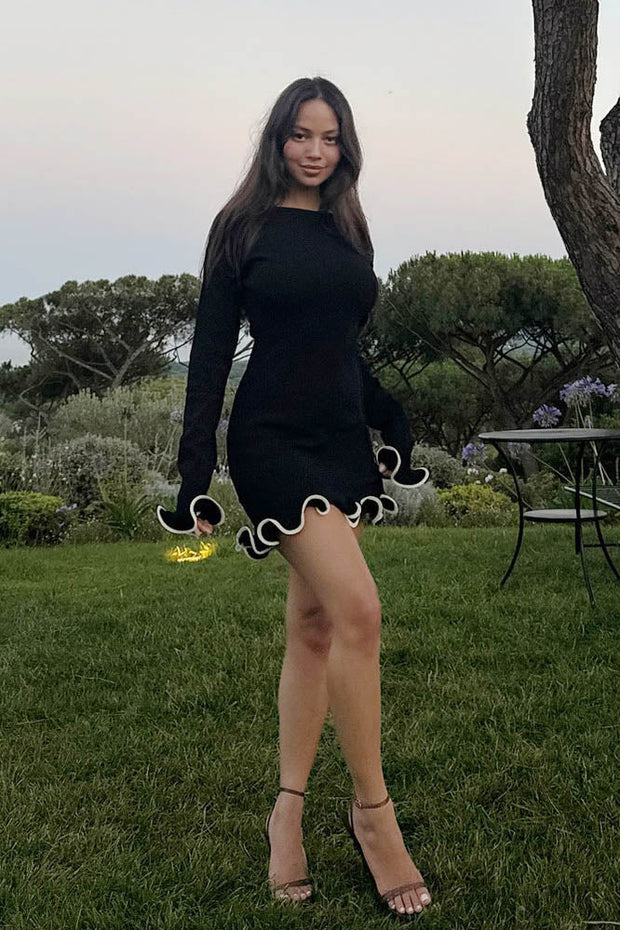 Französisch inspirierte Strick-Kurzes Kleid mit Rüschensaum