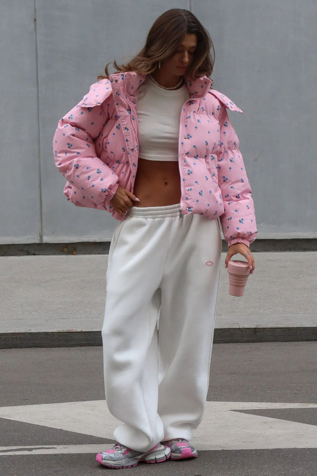 Steppjacke mit Blumenmuster im modernen Stil