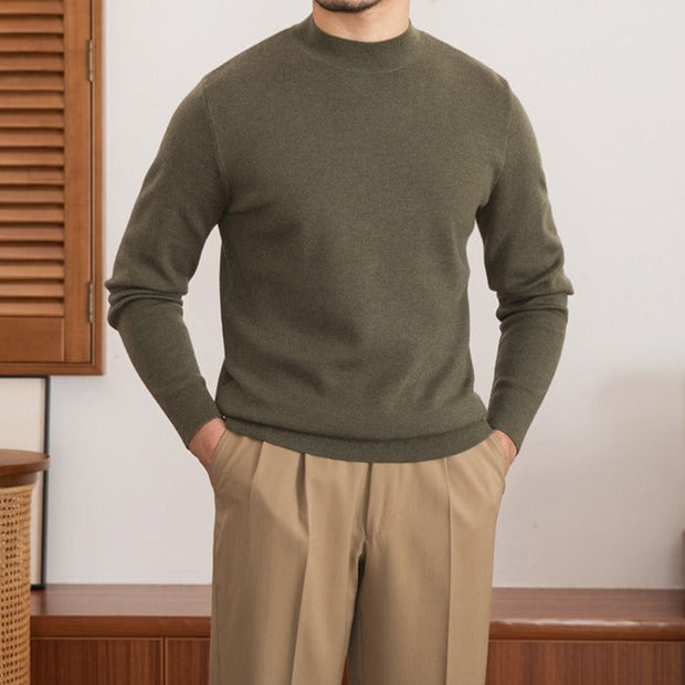 Pullover aus Wollmischung mit Stehkragen und schmalem Schnitt