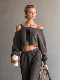 Schulterfreies Cropped Sweatshirt- und Jogginghosen-Set