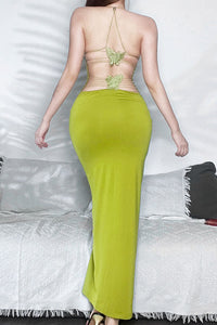 Schickes Midi-Kleid mit Taillenband und figurbetontem Schnitt im modernen Stil
