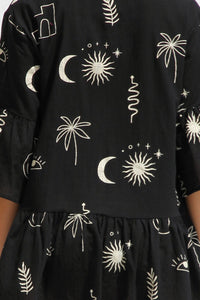 Shelby Kleid SCHWARZ im modernen Stil