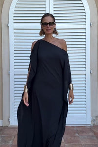 Fließender asymmetrischer Kaftan mit Gürtel im modernen Stil
