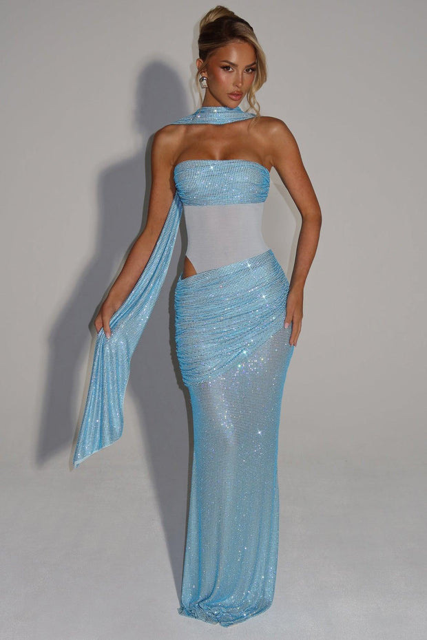 Kailani Langes Kleid