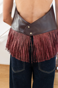 Bordeauxrotes Leder-Halfter mit Fransen-Oberteil