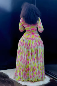 Pastellfarbiges Mirage Netzstoff Maxikleid