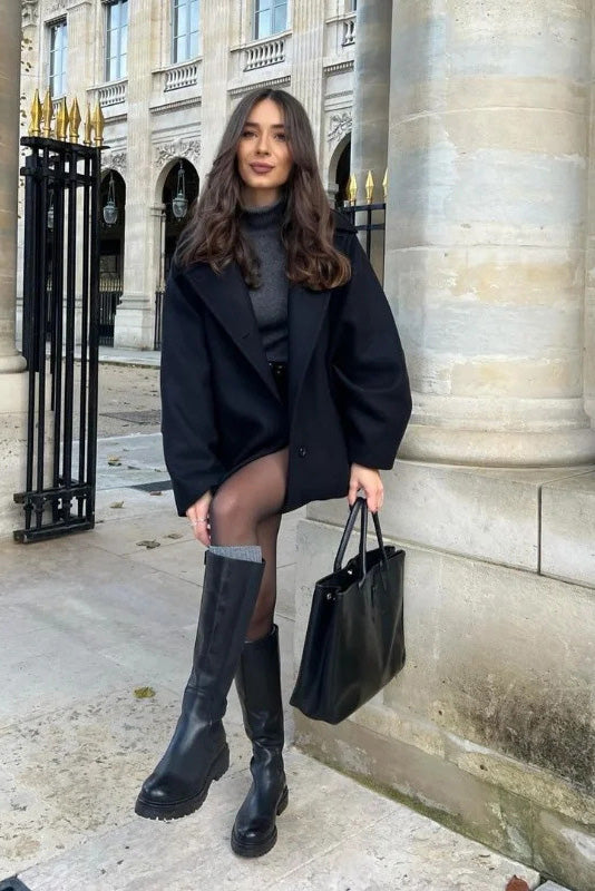 Leiser Luxus Asymmetrischer Cape-Mantel im modernen Stil