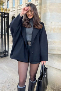 Leiser Luxus Asymmetrischer Cape-Mantel im modernen Stil