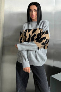 Retro Pullover mit Leopardenmuster und Color-Block-Design im modernen Stil