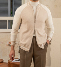 Jacke aus Wollmischung mit schmalem Schnitt im College-Stil