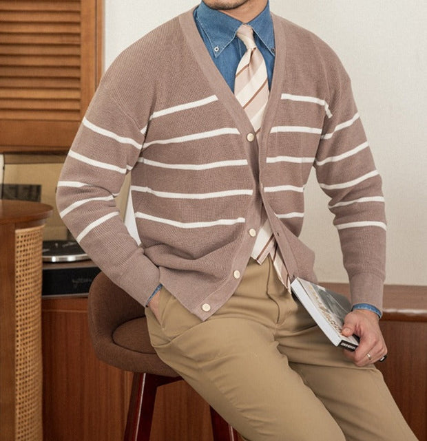 Strickjacke aus Wollmischung mit Streifenmuster
