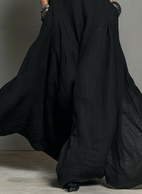 Minimalistisches Maxikleid mit Neckholder aus Leinenmischung
