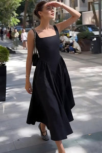 Modisches rückenfreies Kleid mit Schleife und Temperament im modernen Stil