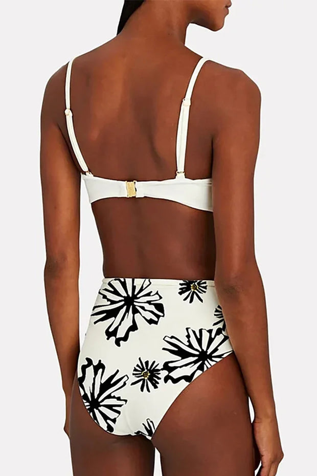 Bikini-Set mit weißem Blumenmuster und Besatz im modernen Stil