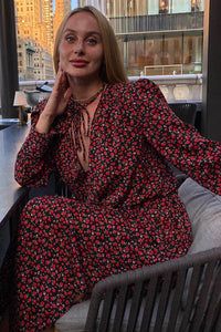 Bertha Blumen Midikleid mit V-Ausschnitt