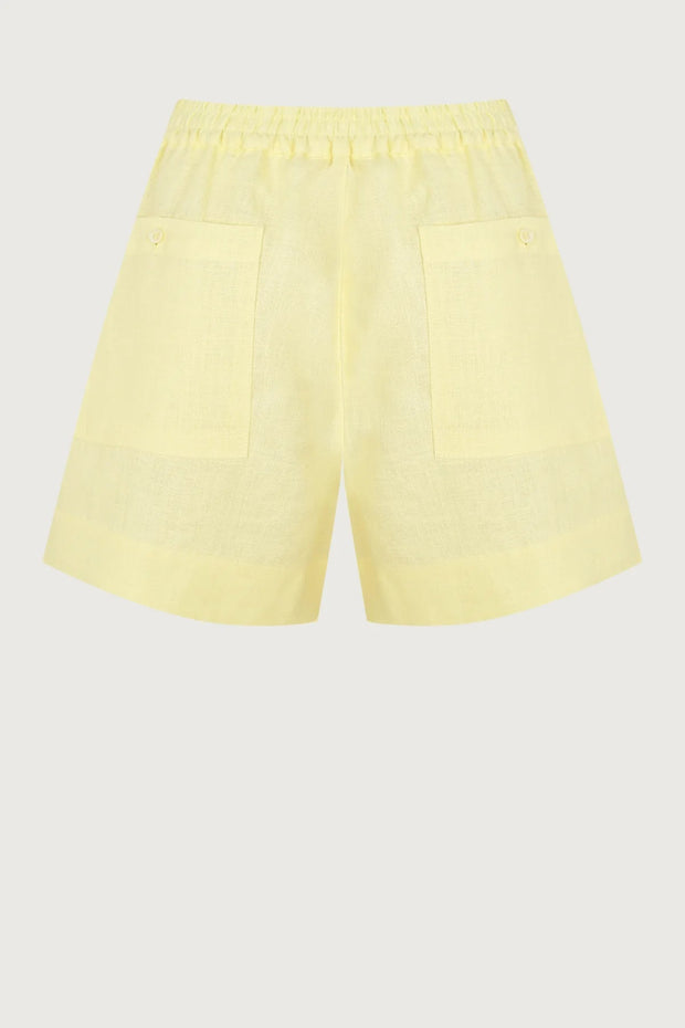 Nola Weste-Shorts-Set im modernen Stil