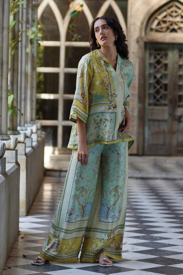 Flair Fusion Blumen Hosen Set im modernen Stil