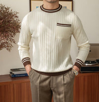 Pullover mit Rippstruktur, Kontrastdetails und schmalem Schnitt