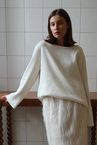 Versteckter Open-Back-Lazy-Pullover im modernen Stil