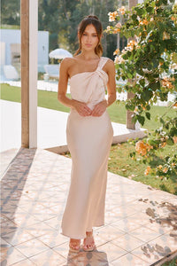 Greta Langes Kleid - Champagner