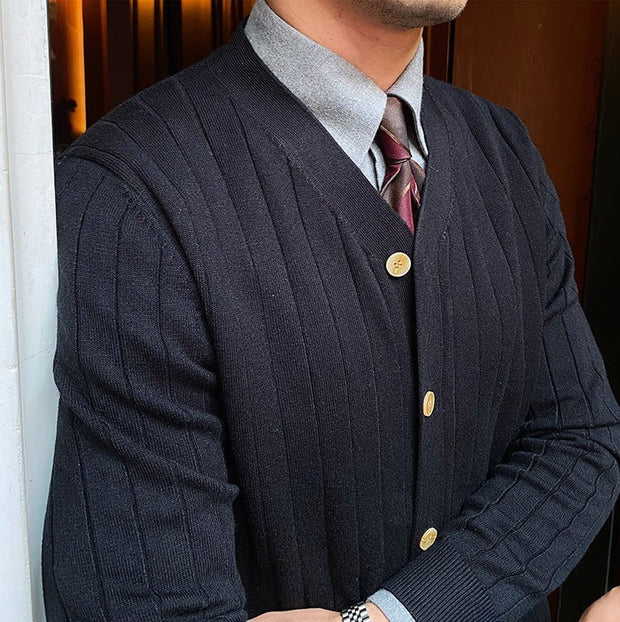 Strickjacke mit Faltenstruktur