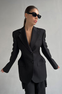 Frühjahrsblazer mit V-Neck und Taillierung
