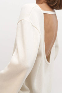 Versteckter Open-Back-Lazy-Pullover im modernen Stil