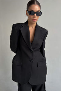 Frühjahrsblazer mit V-Neck und Taillierung