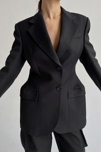 Frühjahrsblazer mit V-Neck und Taillierung