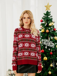 Weihnachtlich lässiger Pullover aus Strick mit Schneeflocken-Stickerei