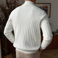 Strickjacke mit Faltenstruktur