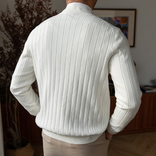 Strickjacke mit Faltenstruktur