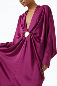 Belle – Plissiertes Maxikleid mit Farbverlauf
