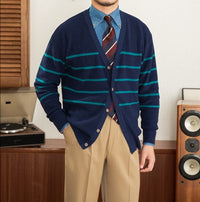 Strickjacke aus Wollmischung mit Streifenmuster