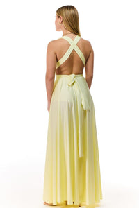Gelbes Maxi-Kleid mit Krawatte im modernen Stil