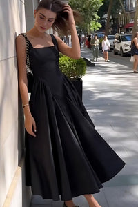 Modisches rückenfreies Kleid mit Schleife und Temperament im modernen Stil