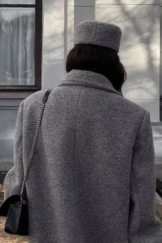 Urban Oversize Maßgeschneiderter Wollmantel im modernen Stil