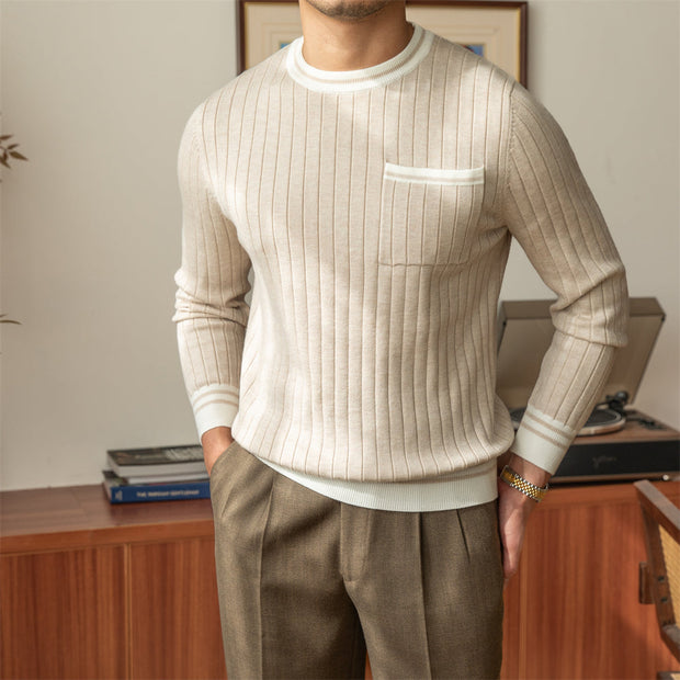 Pullover mit Rippstruktur, Kontrastdetails und schmalem Schnitt
