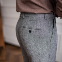 Hose aus Wollmischung mit Fischgrätmuster