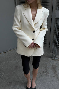 Frühjahrsblazer mit V-Neck und Taillierung